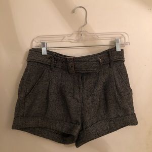 belted shorts